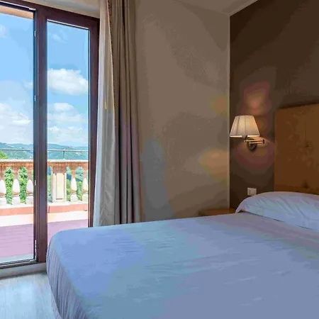 Fortebraccio 3* Montone (Umbria)