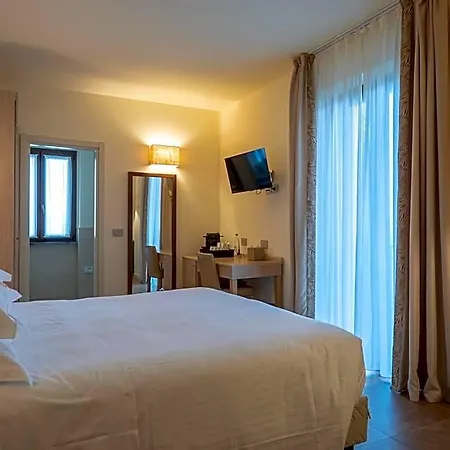 Ξενοδοχείο Fortebraccio & Montone (Umbria)