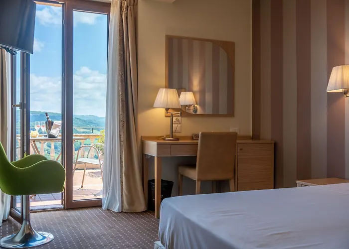 Hotel Fortebraccio 3*